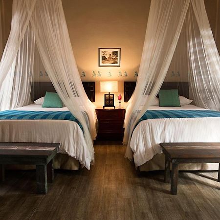 Hotel Jungle Lodge ตีกัล ภายนอก รูปภาพ