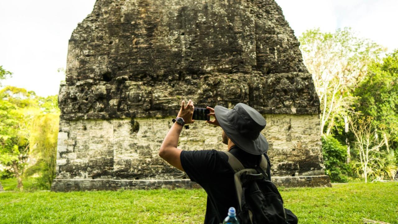 Hotel Jungle Lodge ตีกัล ภายนอก รูปภาพ