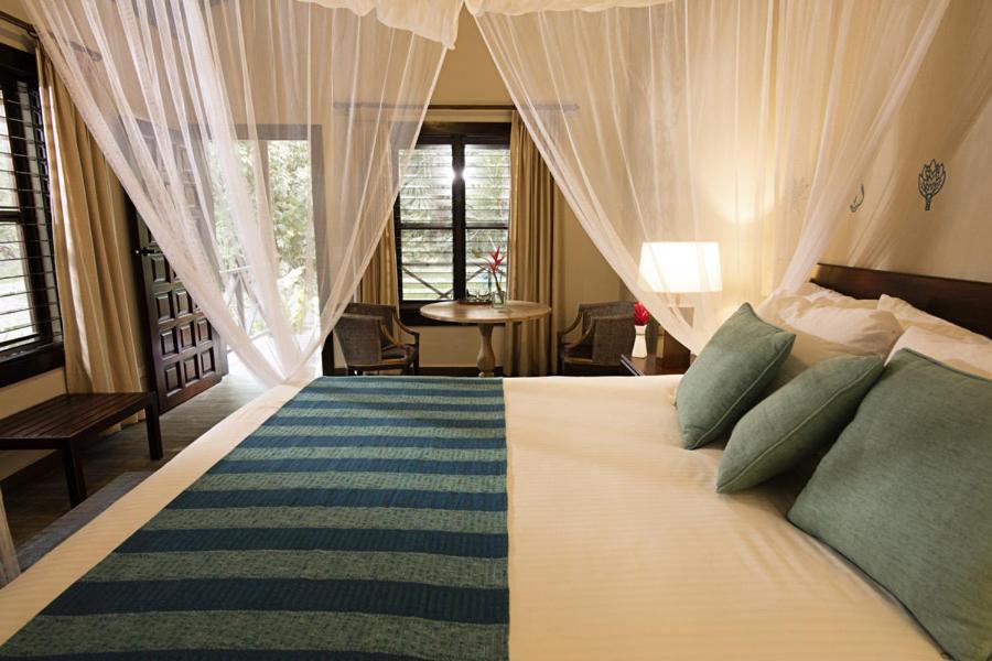 Hotel Jungle Lodge ตีกัล ภายนอก รูปภาพ