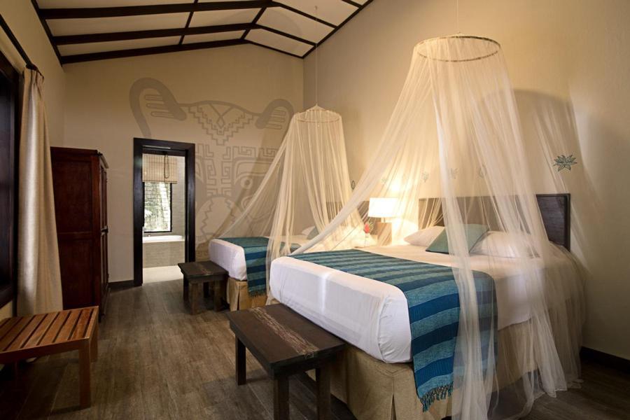 Hotel Jungle Lodge ตีกัล ภายนอก รูปภาพ