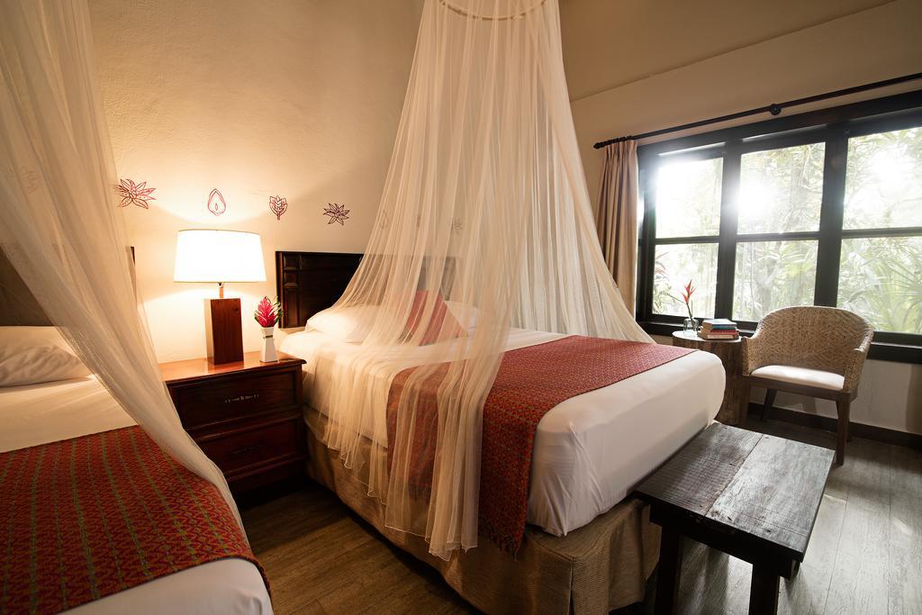 Hotel Jungle Lodge ตีกัล ภายนอก รูปภาพ
