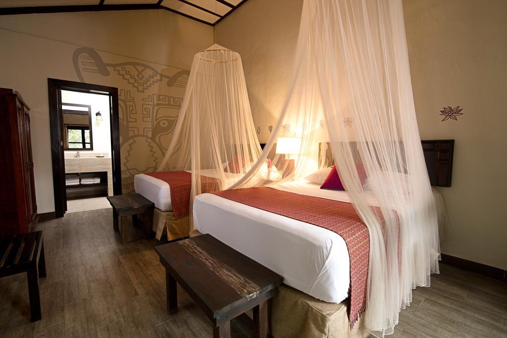 Hotel Jungle Lodge ตีกัล ภายนอก รูปภาพ