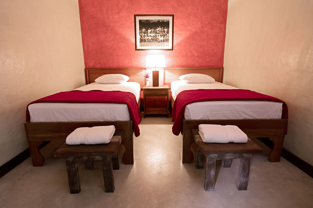 Hotel Jungle Lodge ตีกัล ภายนอก รูปภาพ