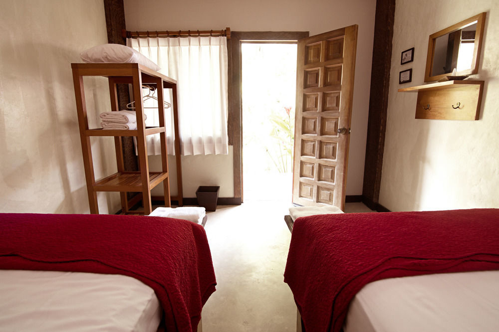 Hotel Jungle Lodge ตีกัล ภายนอก รูปภาพ
