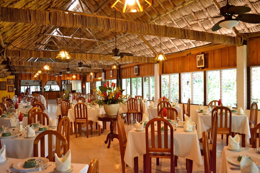 Hotel Jungle Lodge ตีกัล ภายนอก รูปภาพ