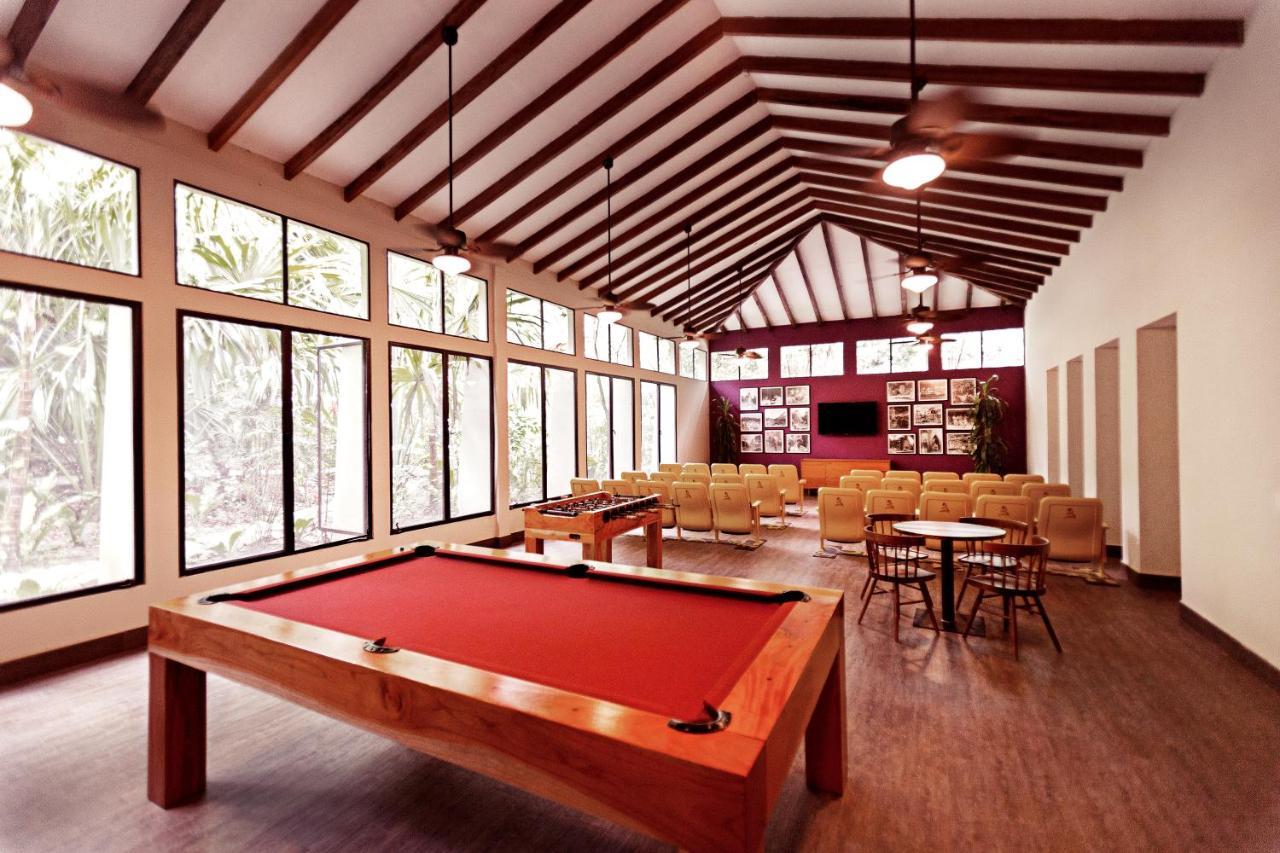 Hotel Jungle Lodge ตีกัล ภายนอก รูปภาพ