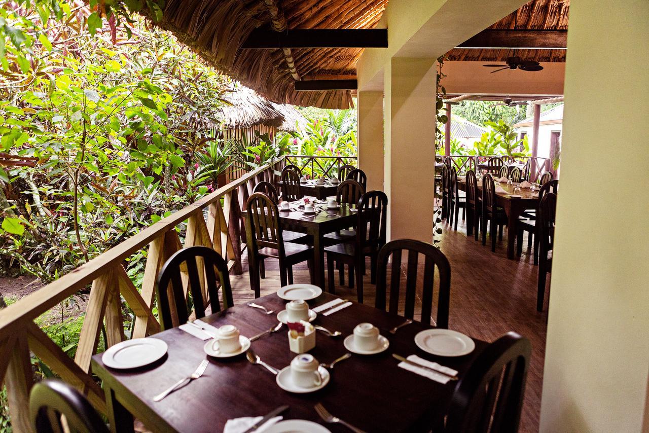 Hotel Jungle Lodge ตีกัล ภายนอก รูปภาพ