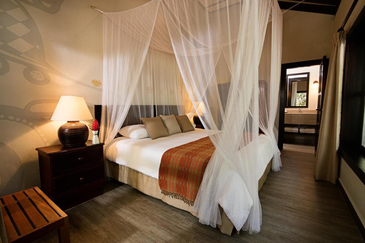 Hotel Jungle Lodge ตีกัล ภายนอก รูปภาพ