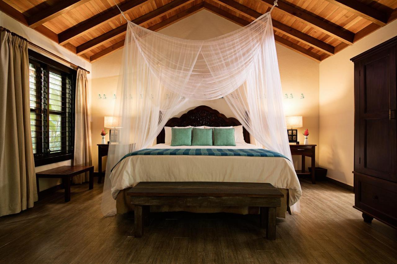 Hotel Jungle Lodge ตีกัล ภายนอก รูปภาพ